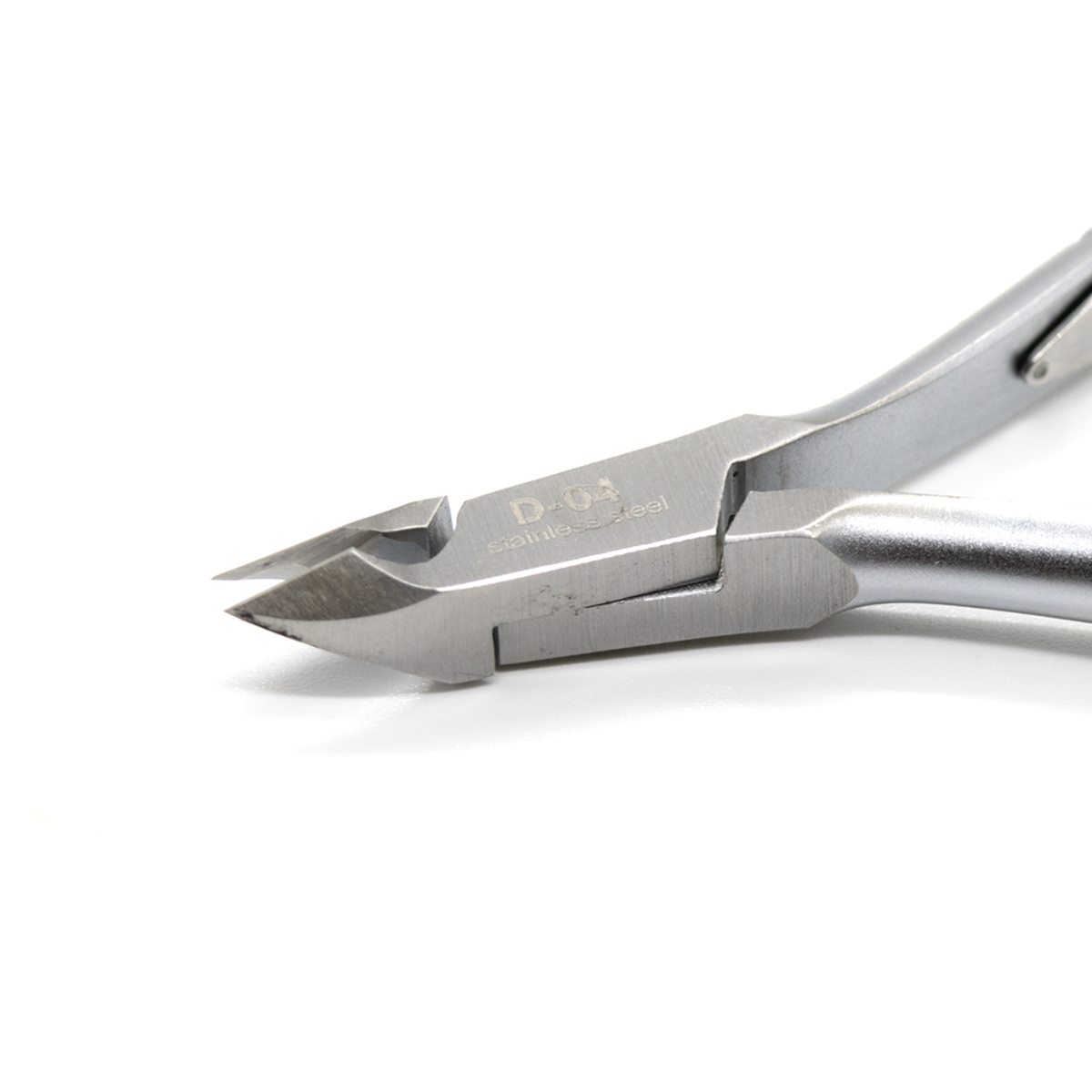 QUEEN 21 - Nail Cuticle Nipper D04 (Stainless Steel)